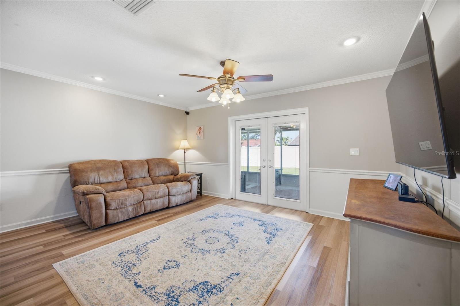 104 MITCHELL DR — photo 9