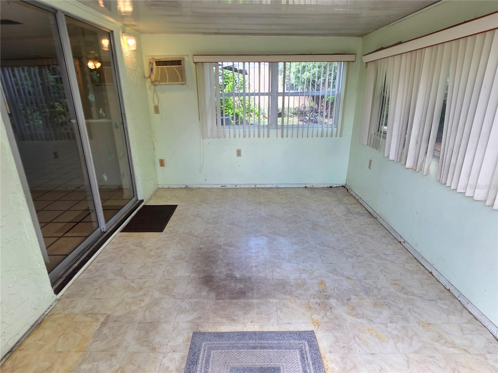 9920 RICHWOOD LN — photo 14
