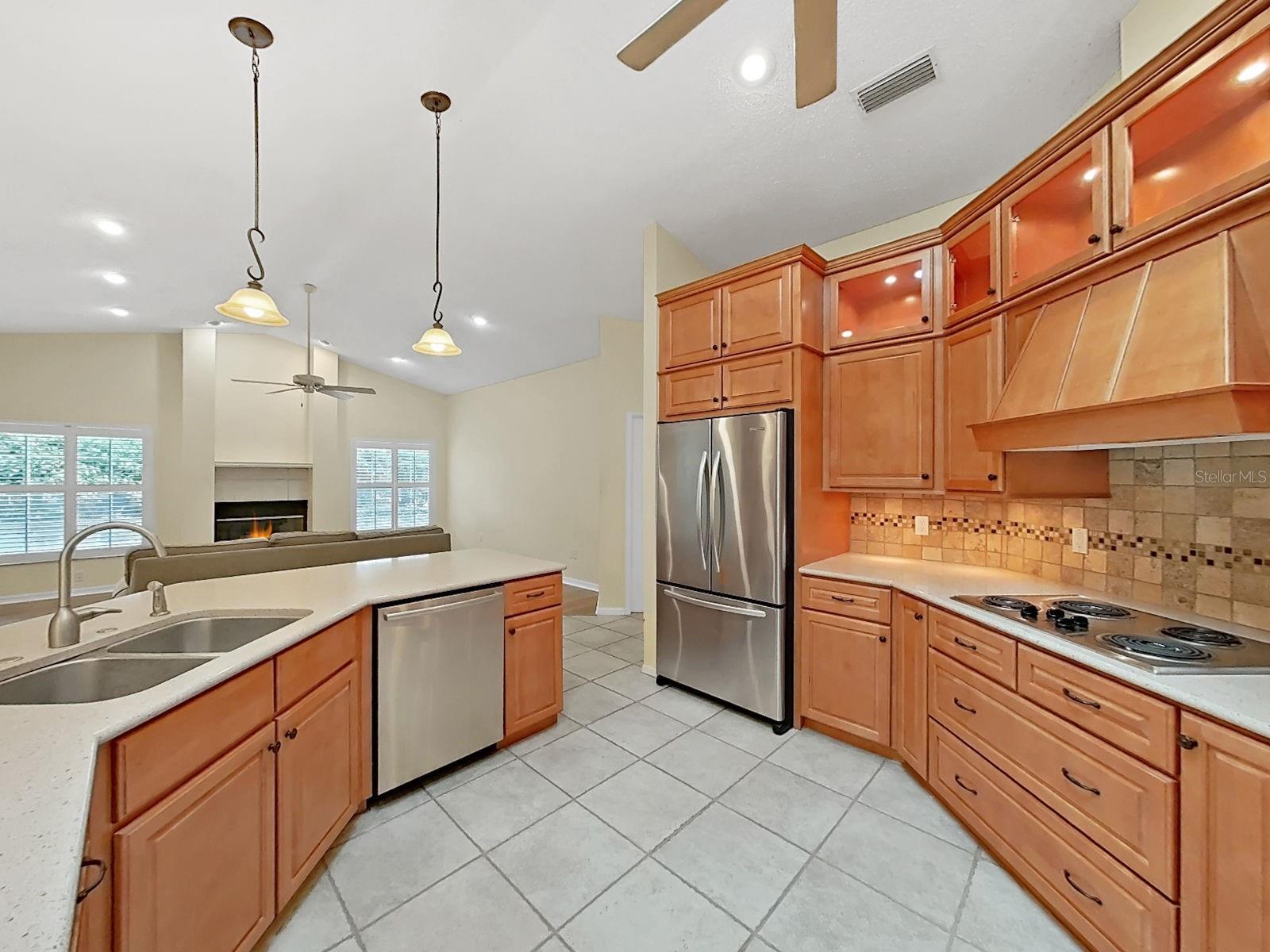 611 TOMOKA DR — photo 14