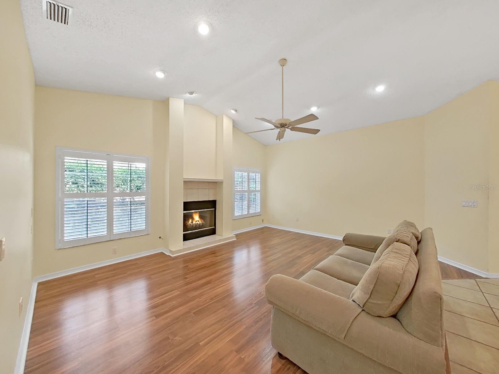 611 TOMOKA DR — photo 17