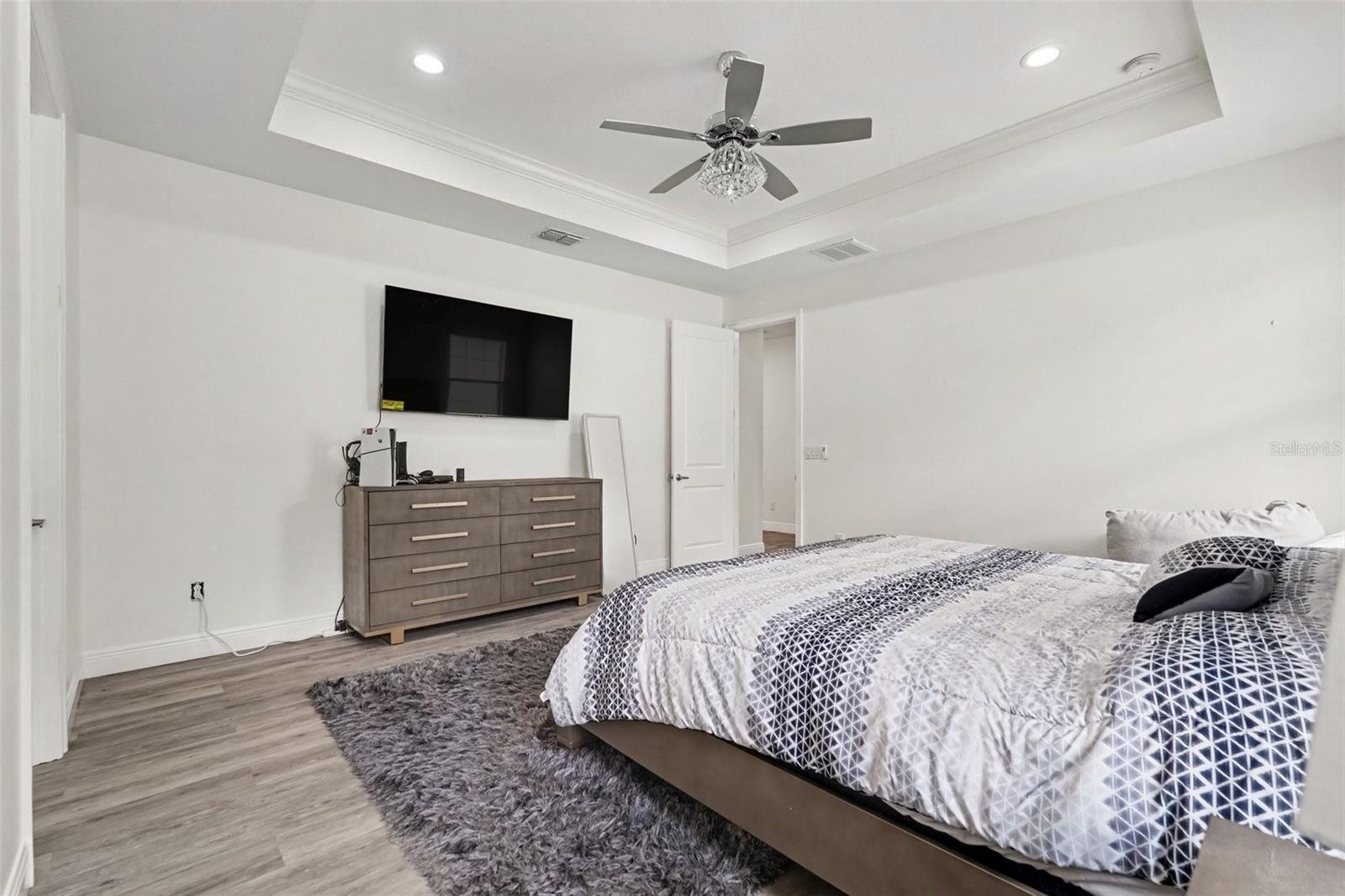 8307 N GOMEZ AVE — photo 22