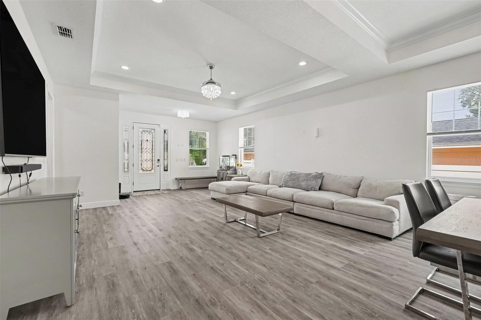 8307 N GOMEZ AVE — photo 16