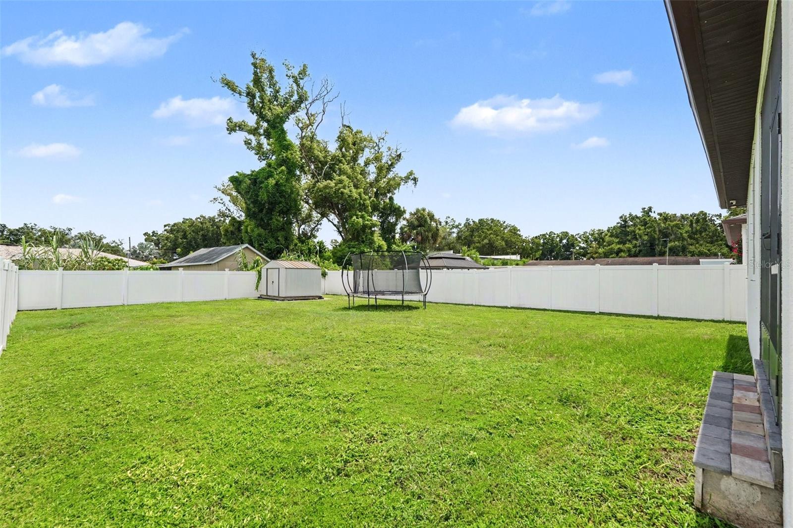8307 N GOMEZ AVE — photo 29