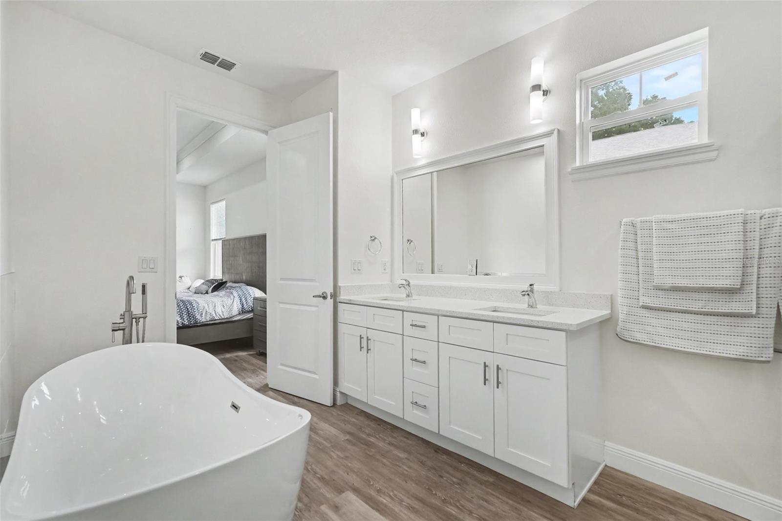 8307 N GOMEZ AVE — photo 15