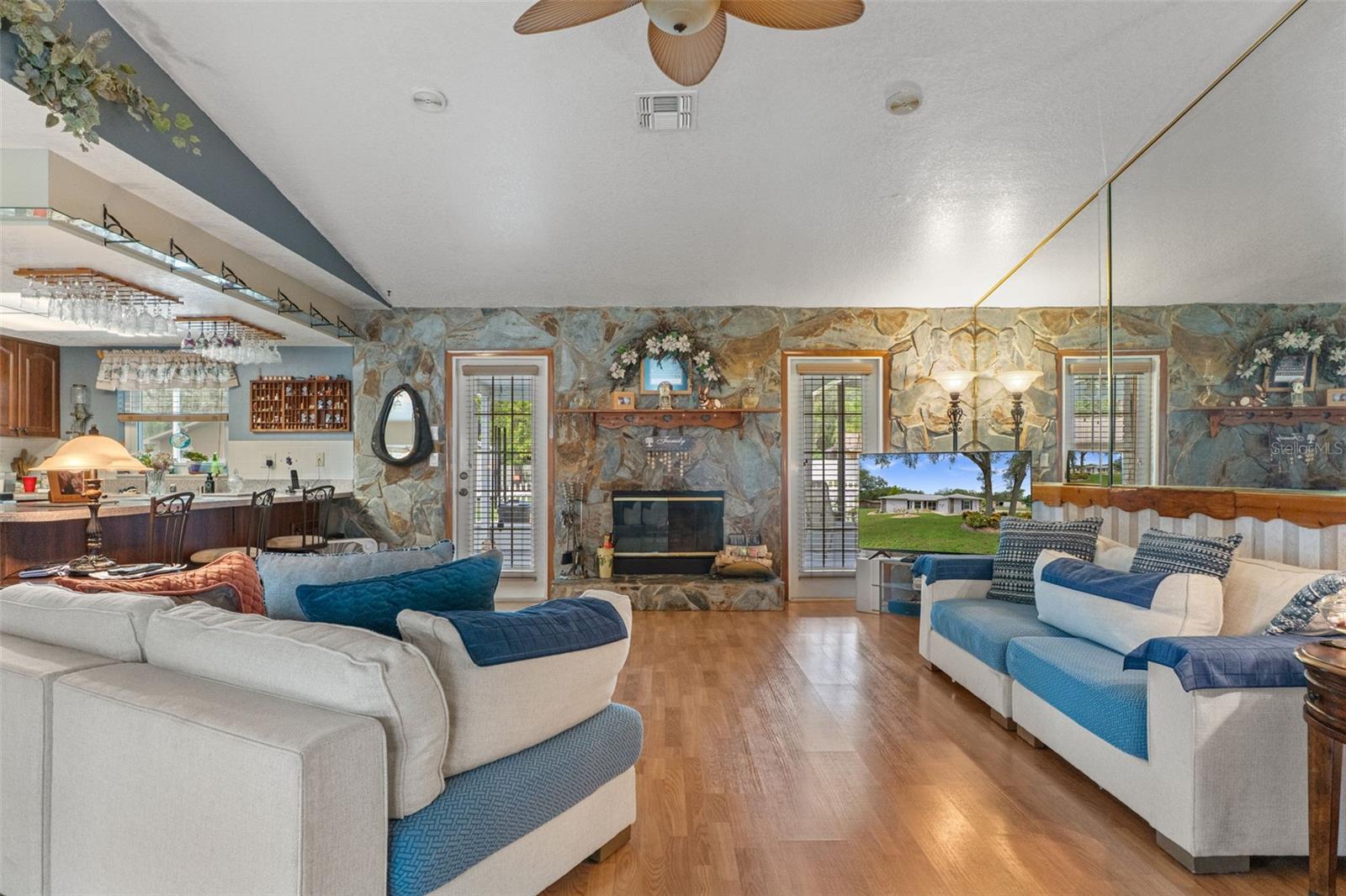 12072 LACEY DR — photo 8