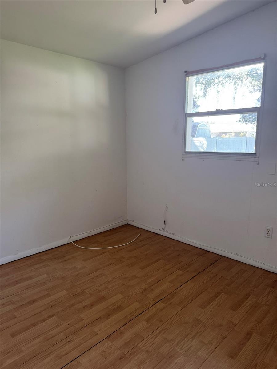 3033 KAREN AVE — photo 10
