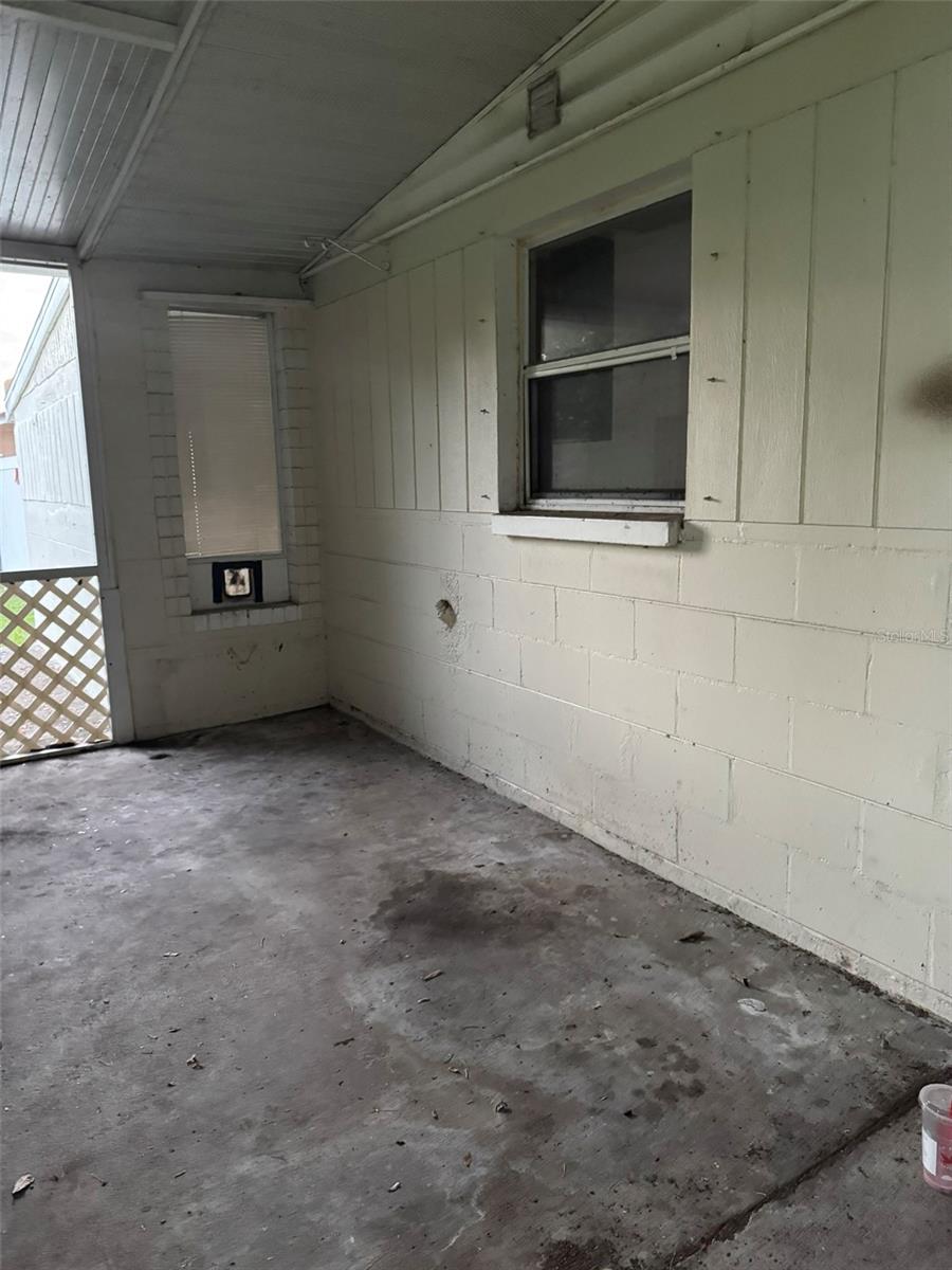 3033 KAREN AVE — photo 2