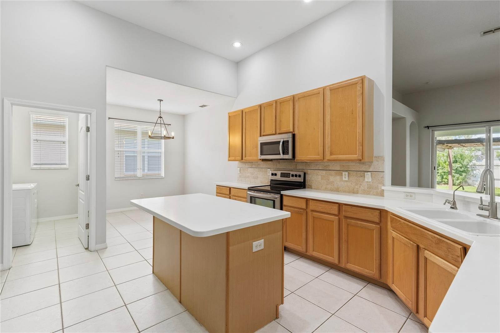 31203 ANNISTON DR — photo 11
