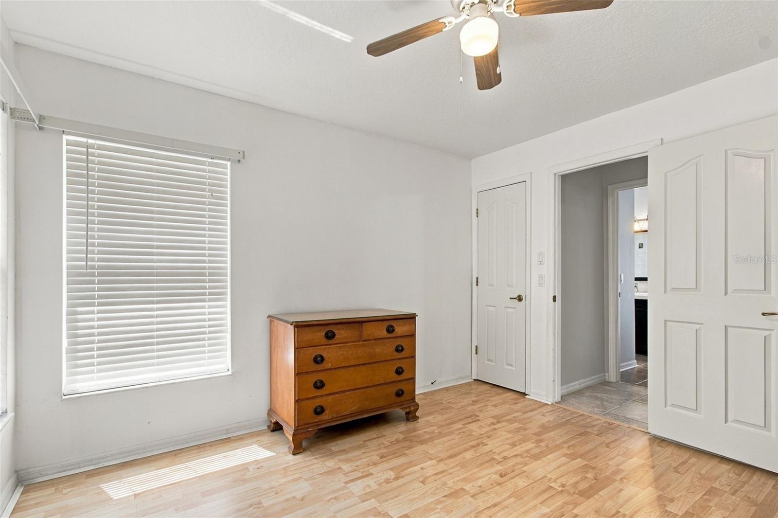 22420 SHORESIDE DR — photo 43