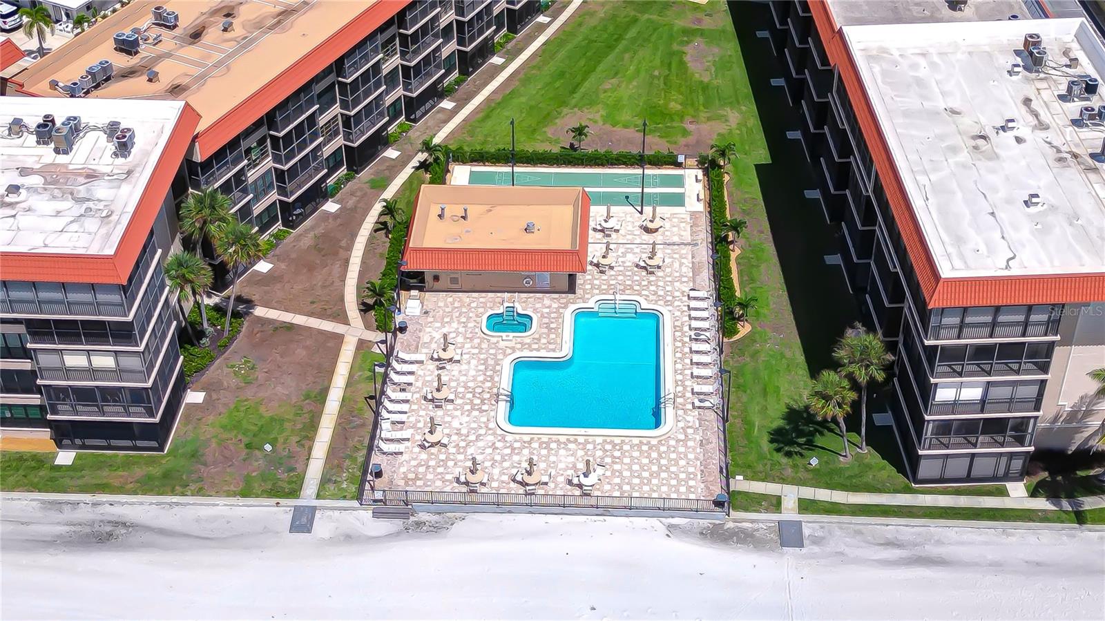 17580 GULF BLVD #417 — photo 36