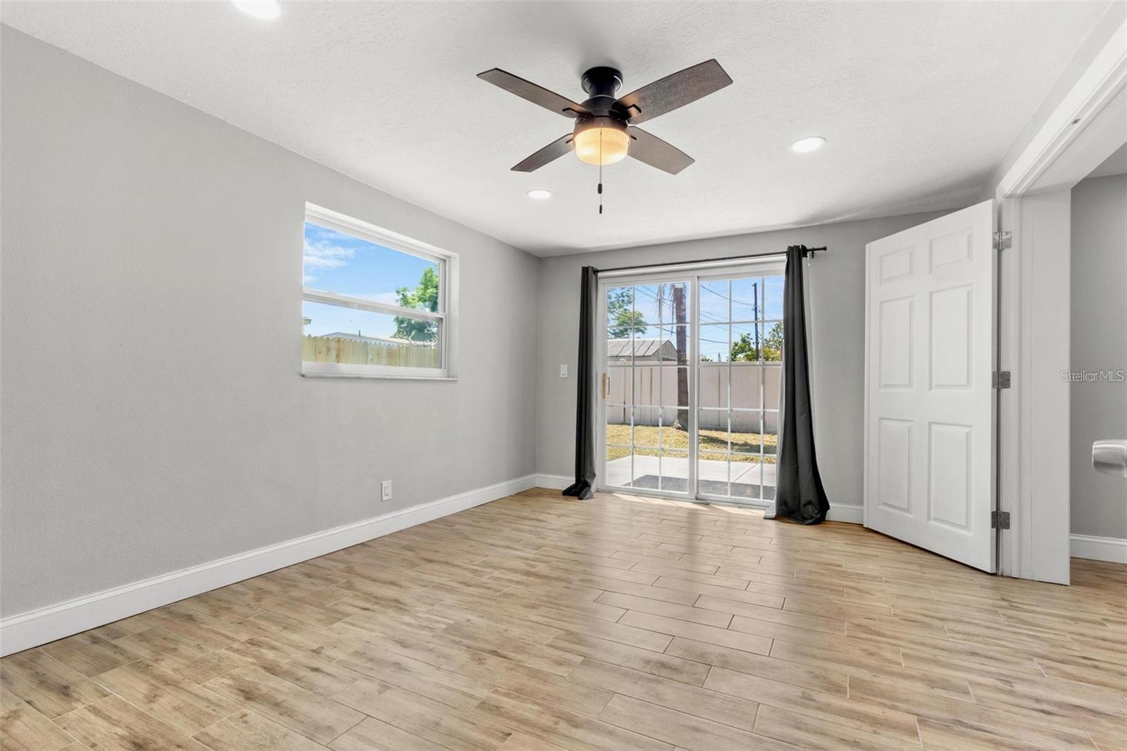 8648 78TH PL — photo 9