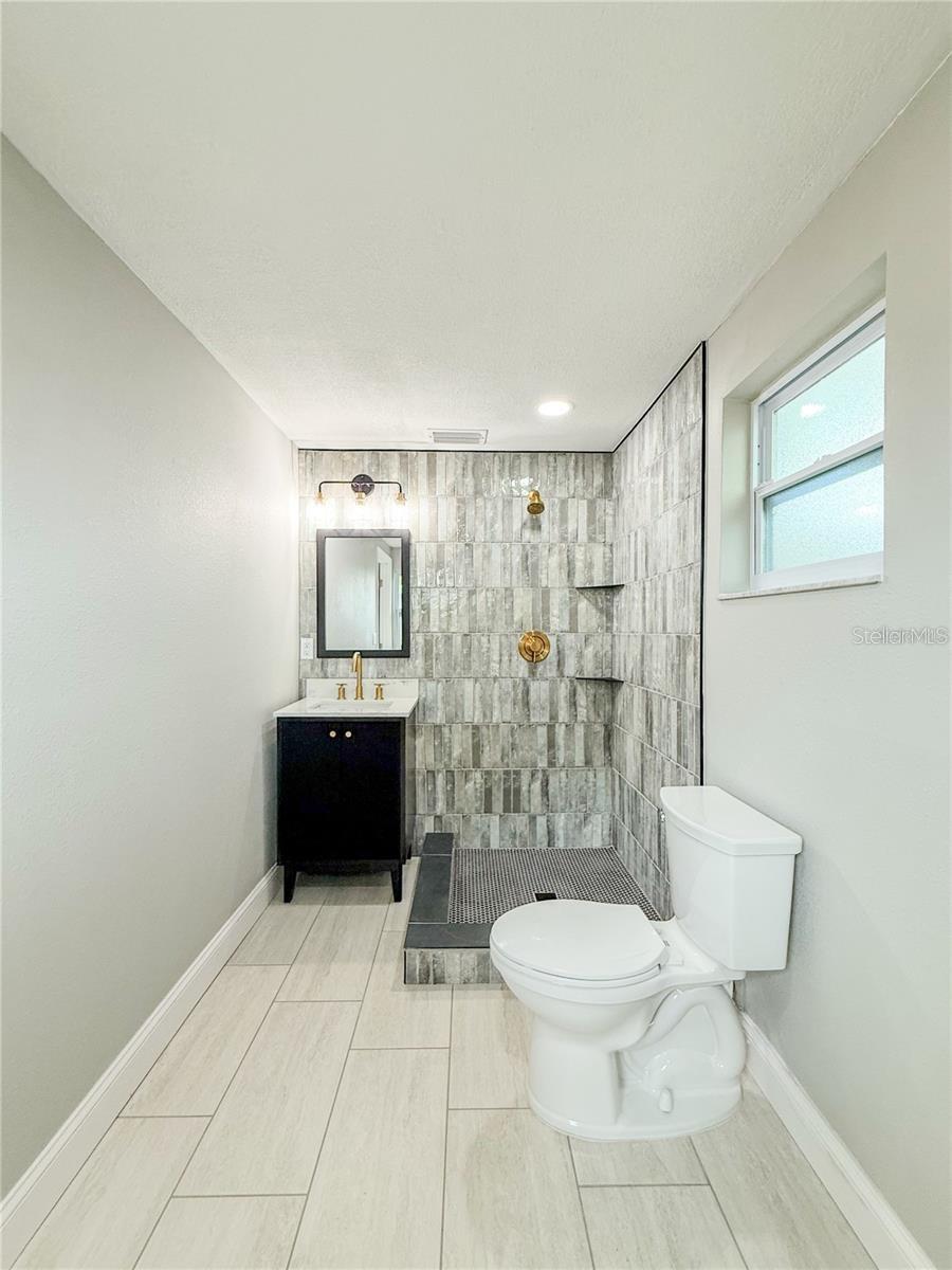 8648 78TH PL — photo 14