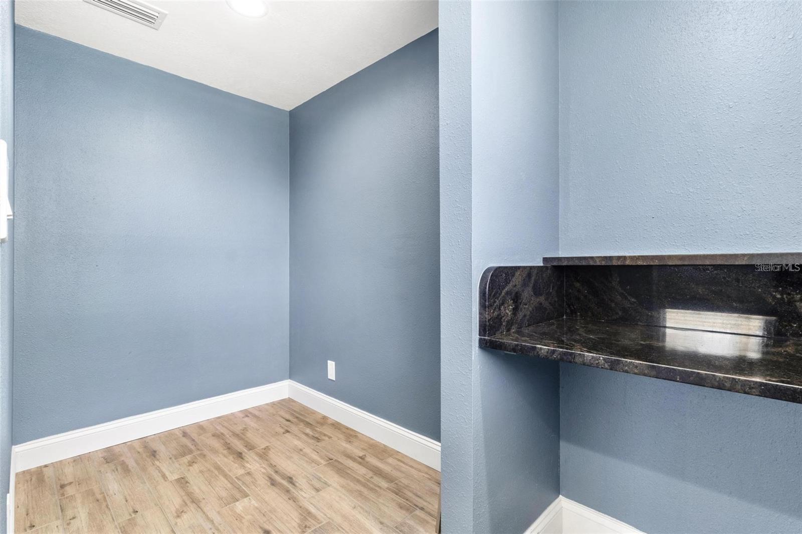 8648 78TH PL — photo 26