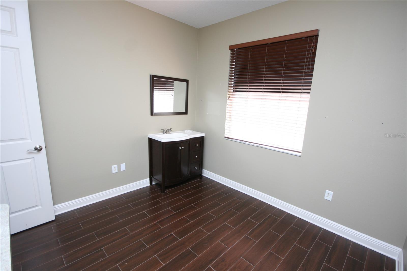 6928 W LINEBAUGH AVE #102 — photo 15