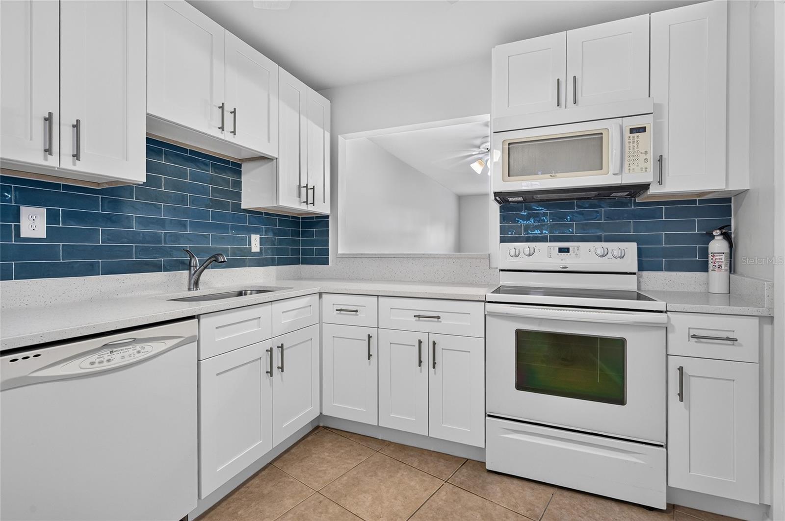 245 CENTER RD #109 — photo 2