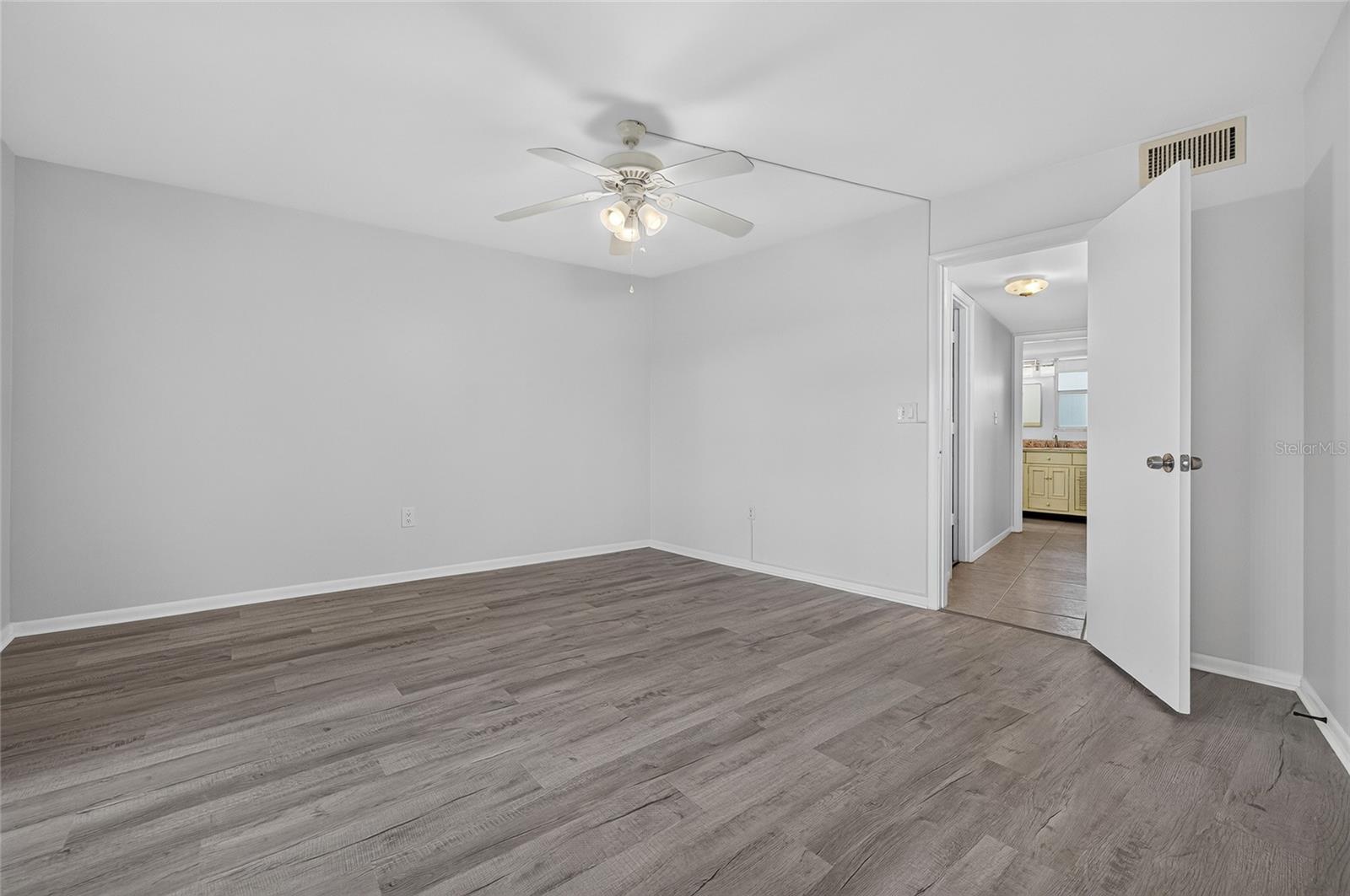 245 CENTER RD #109 — photo 21