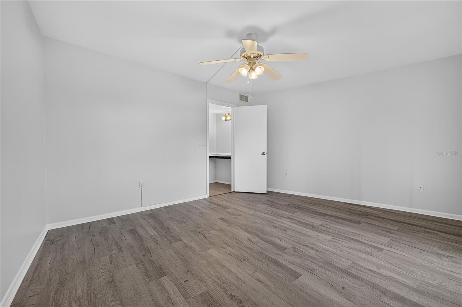 245 CENTER RD #109 — photo 23
