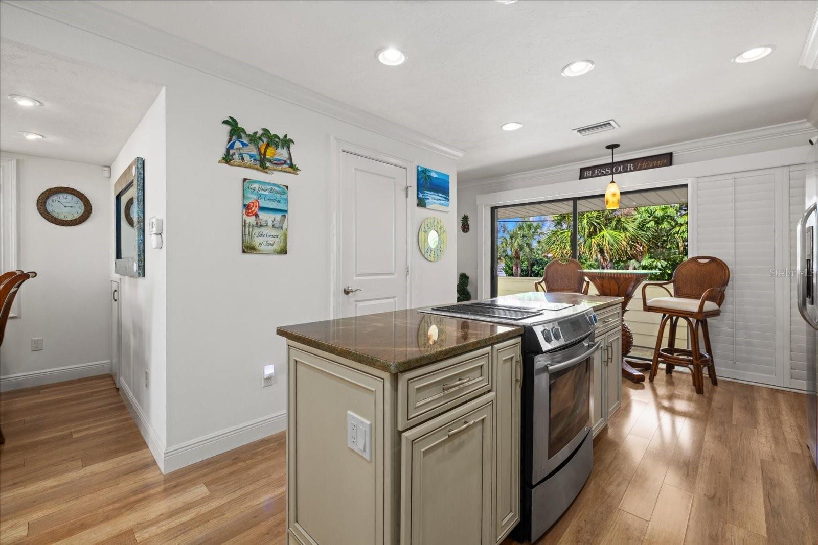 548 BEACH RD #A — photo 8