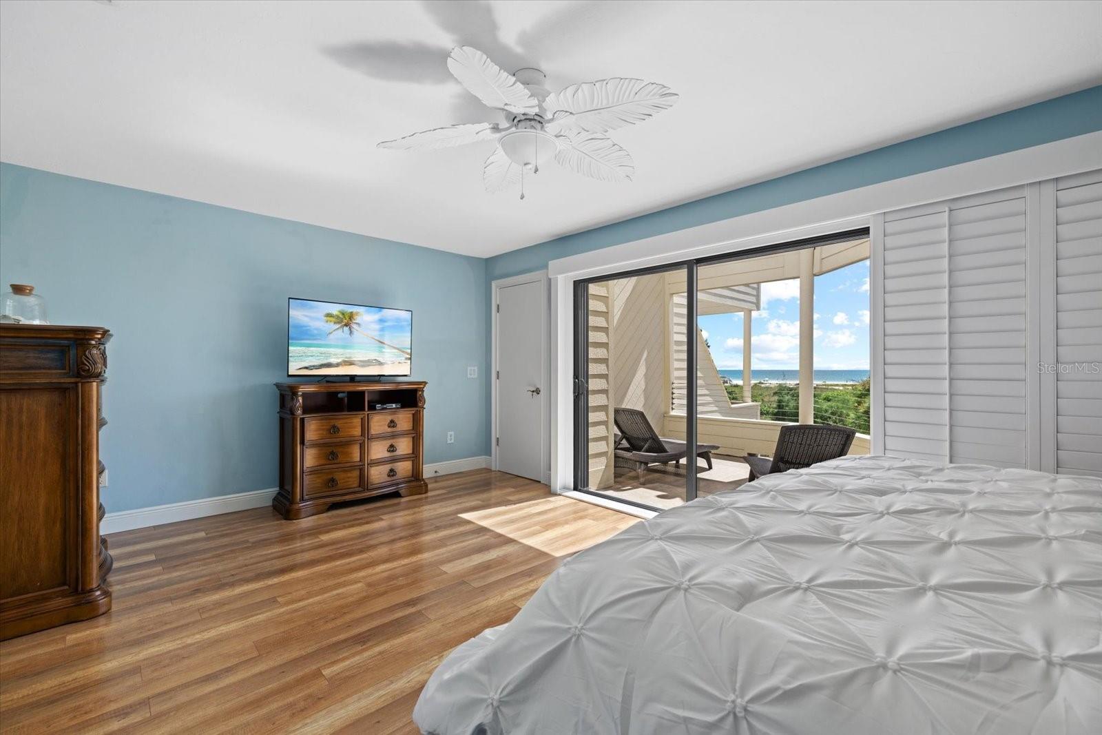 548 BEACH RD #A — photo 23