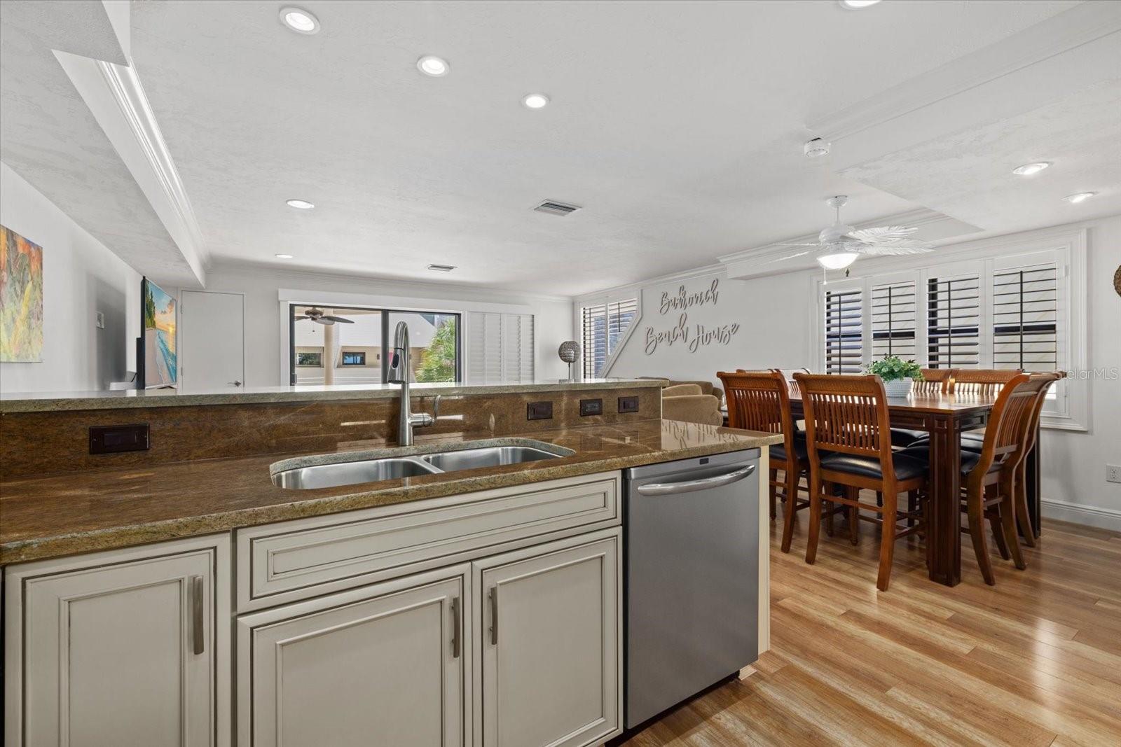 548 BEACH RD #A — photo 11