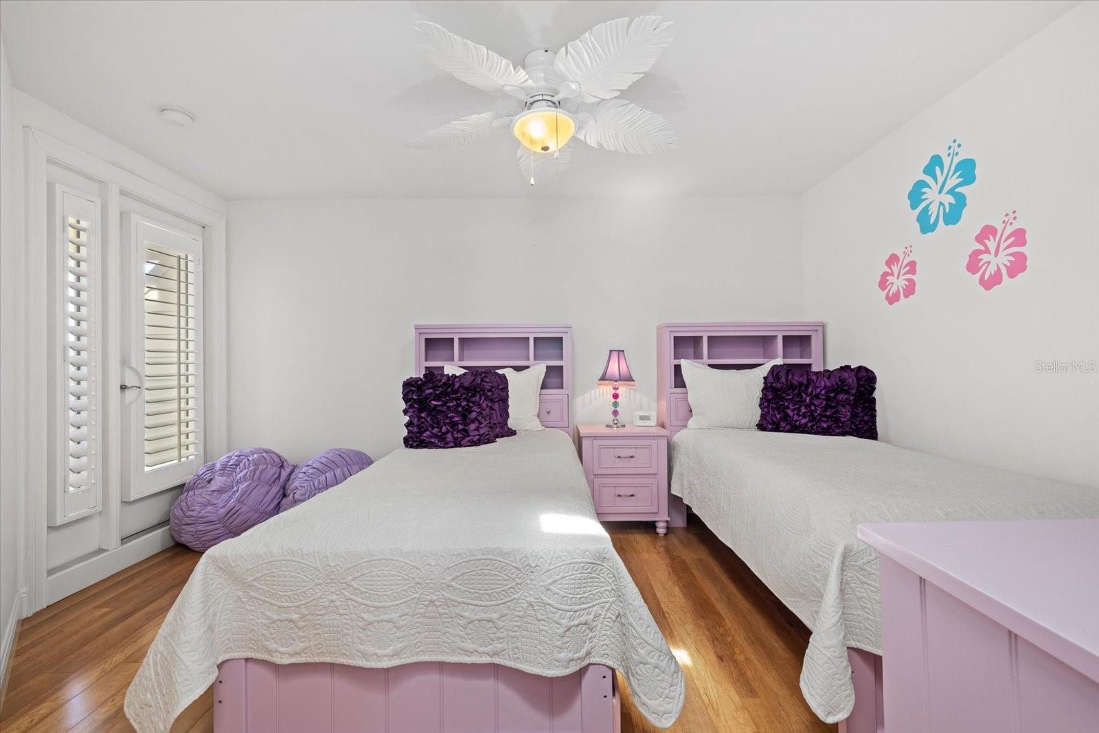 548 BEACH RD #A — photo 26