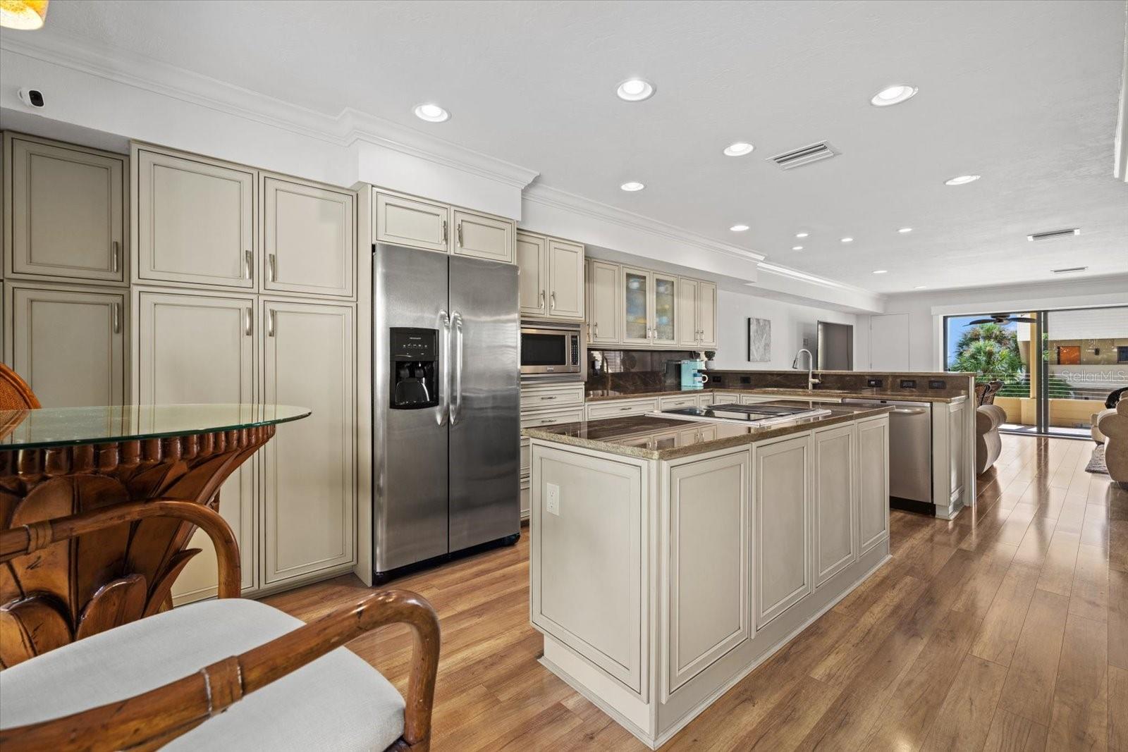 548 BEACH RD #A — photo 5
