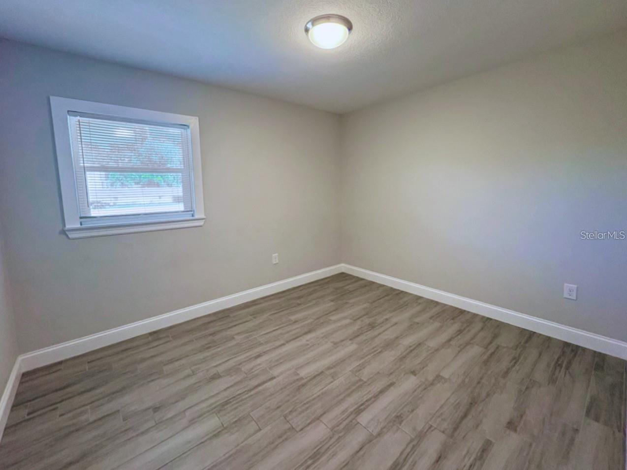 3608 W CARMEN ST — photo 19