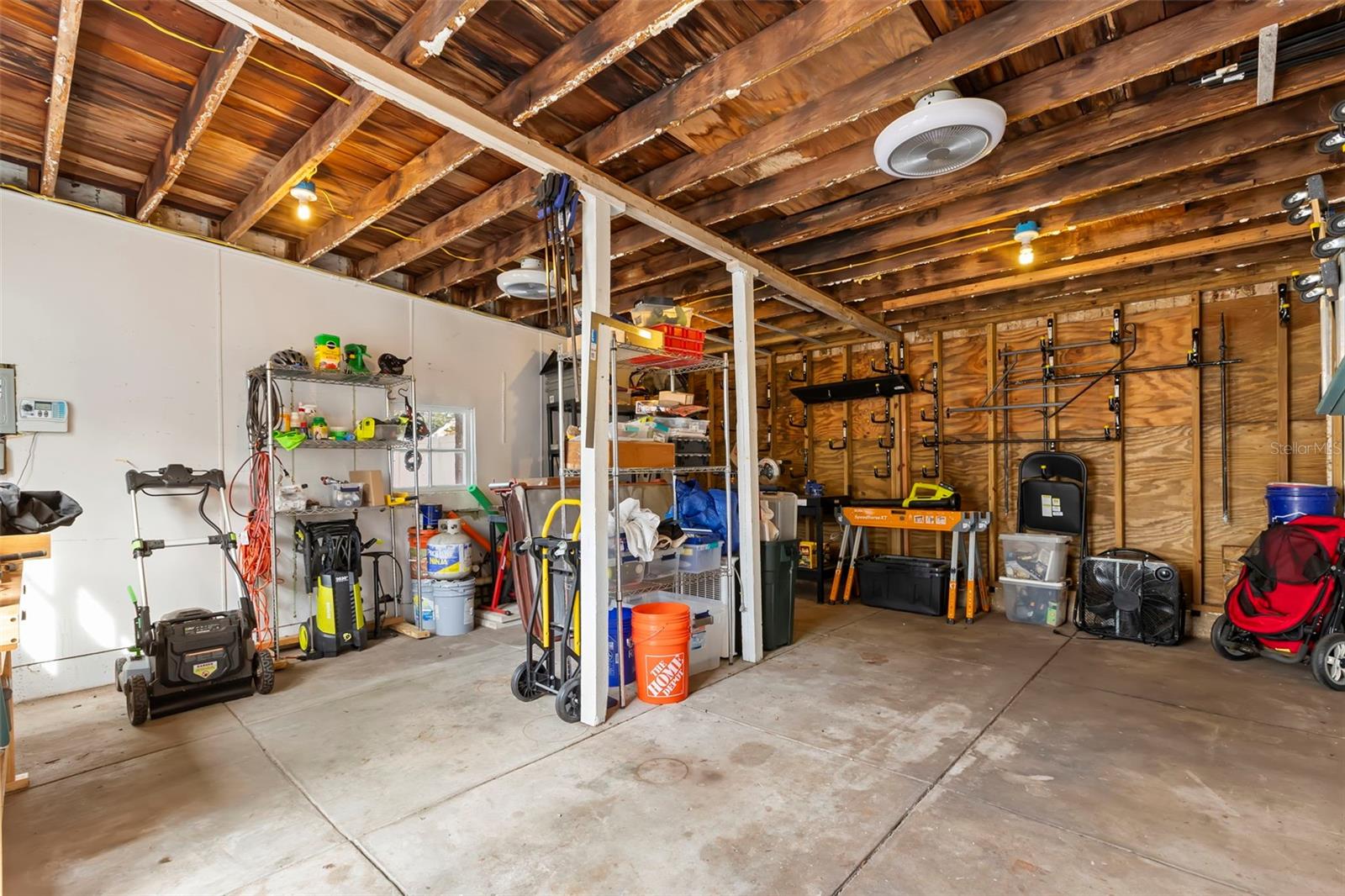 415 20TH AVE NE — photo 52