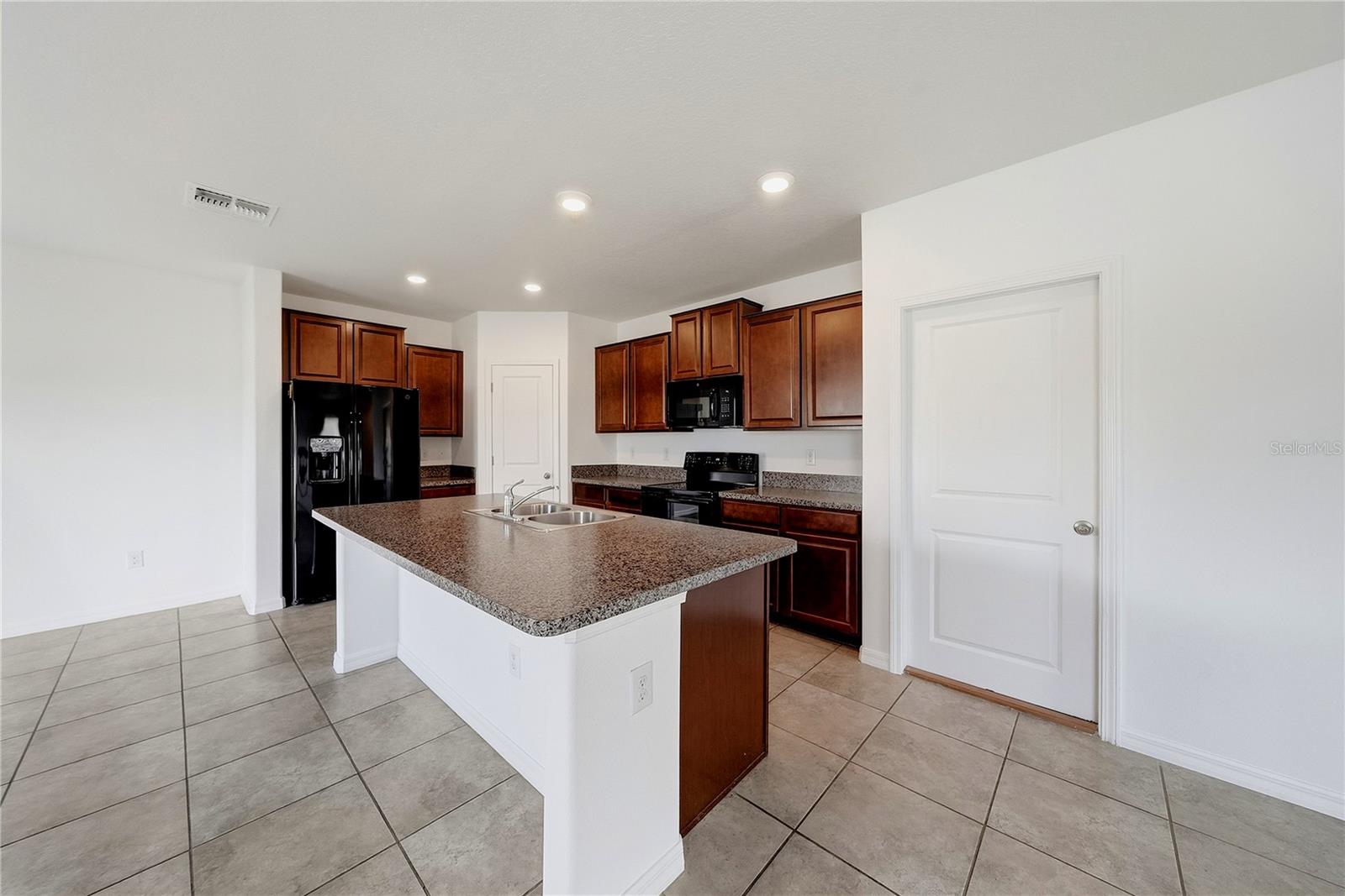 13904 ARBOR PINES DR — photo 7