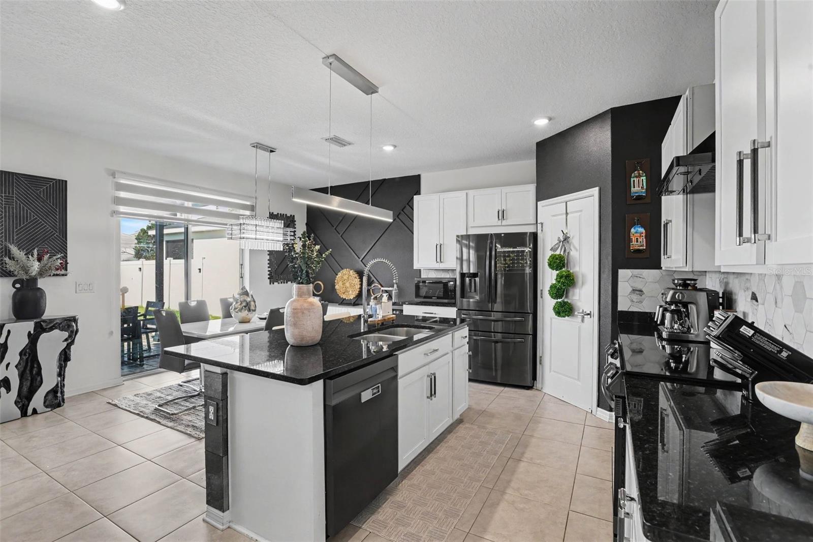 11861 BRIGHTON KNOLL LOOP — photo 6