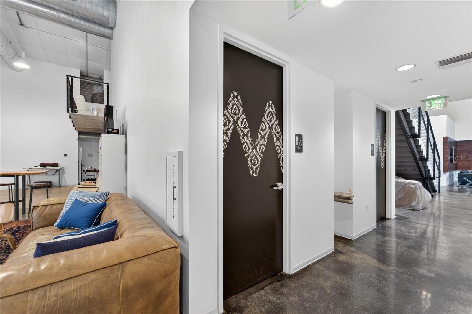 2309 W PLATT ST — photo 40