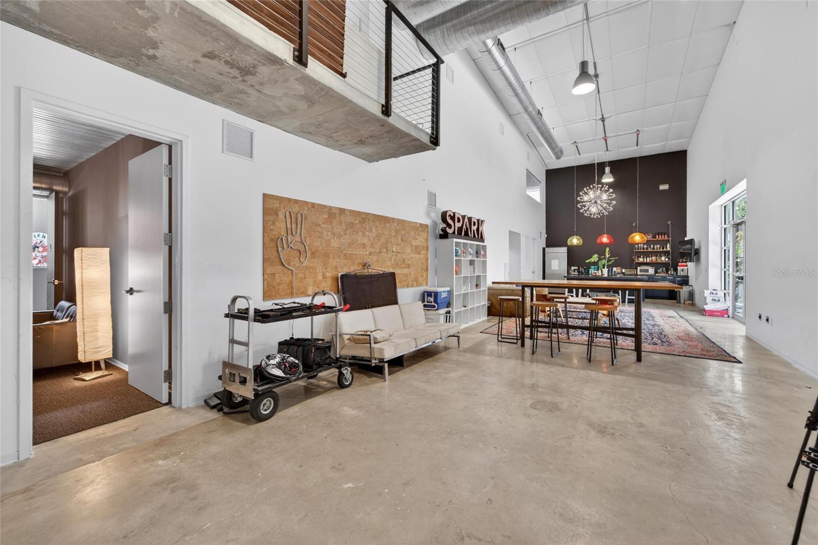 2309 W PLATT ST — photo 31