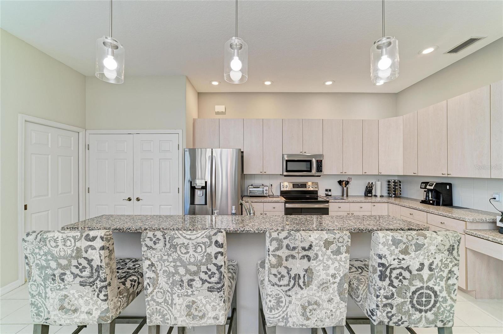 4727 COMPASS DR — photo 13