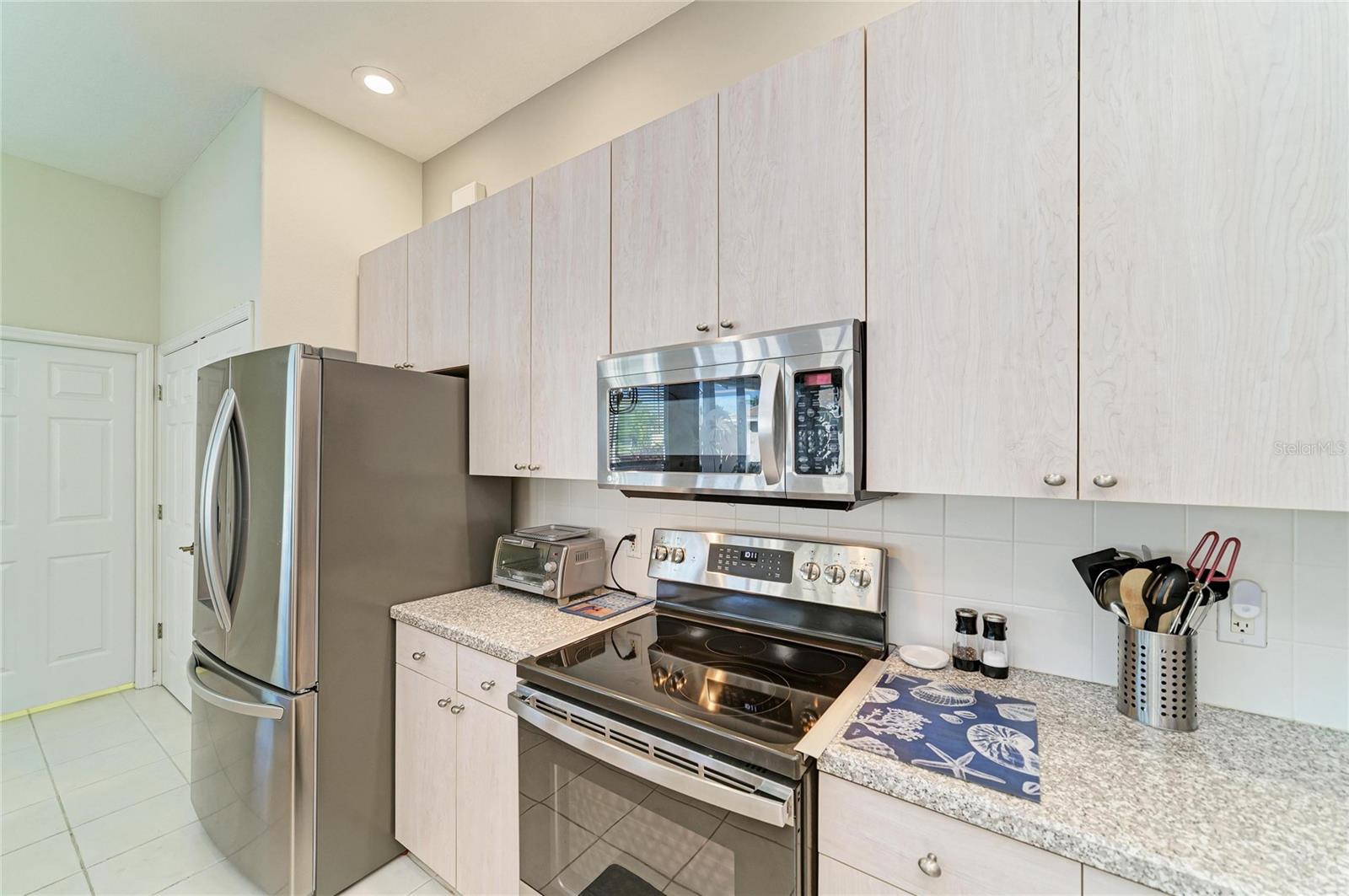 4727 COMPASS DR — photo 15