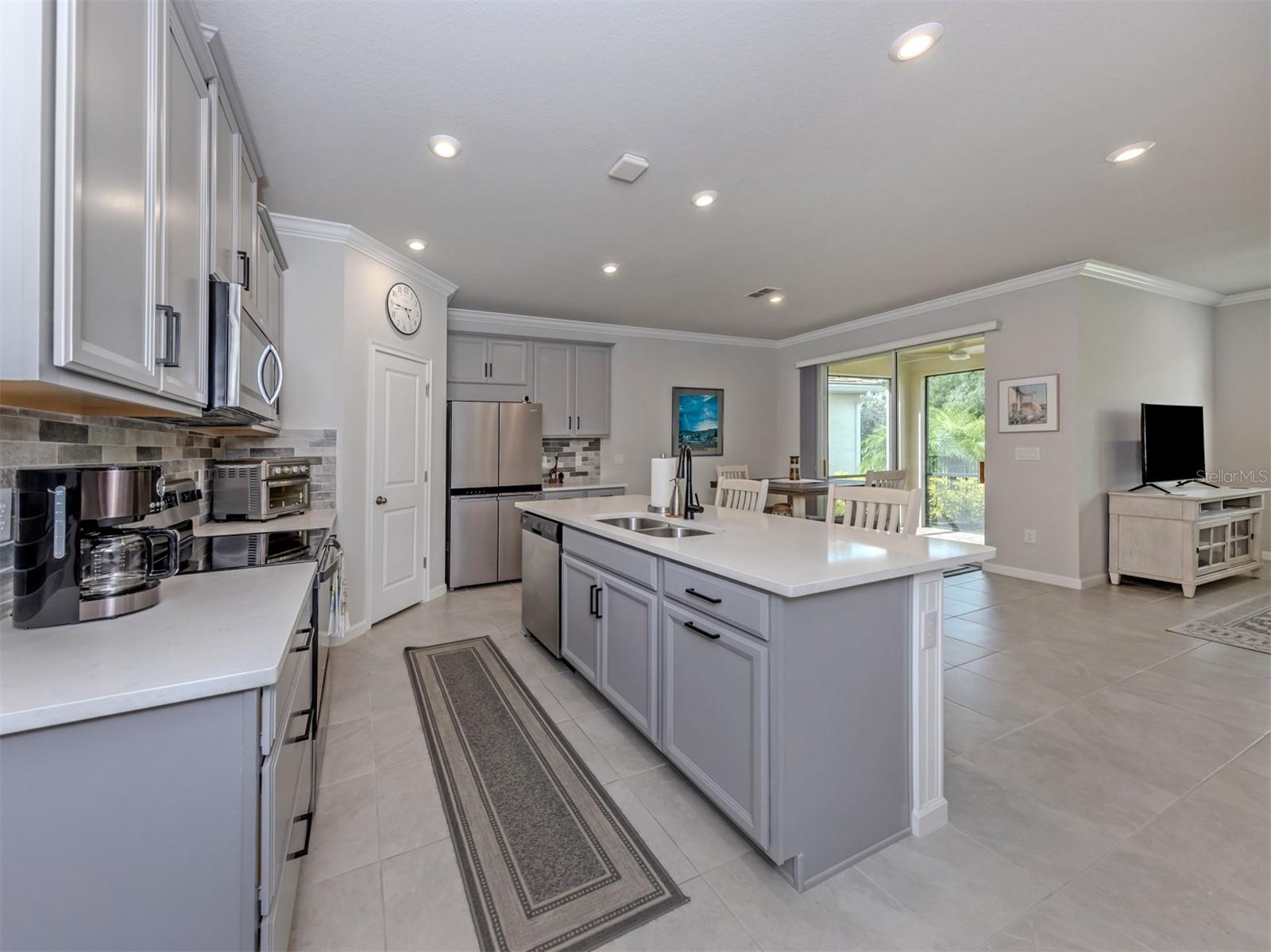 20261 SYMPHONY PL — photo 17