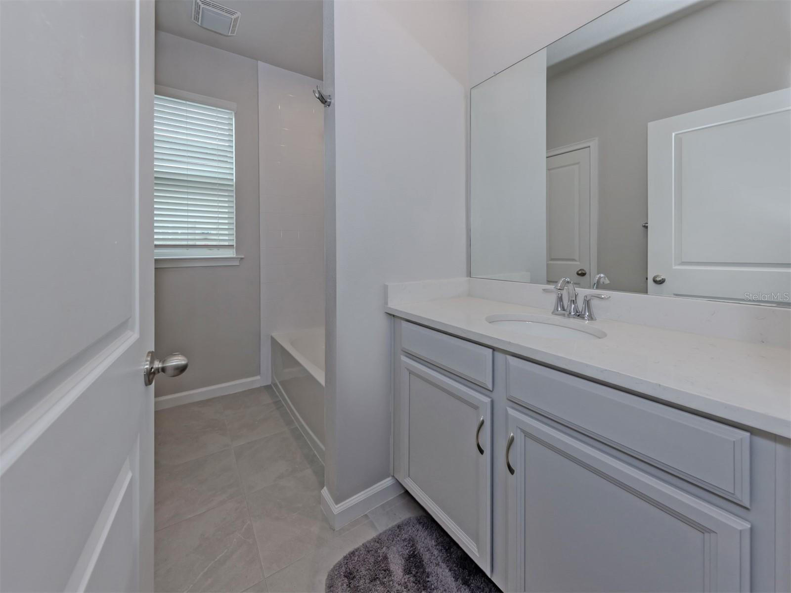 20261 SYMPHONY PL — photo 23