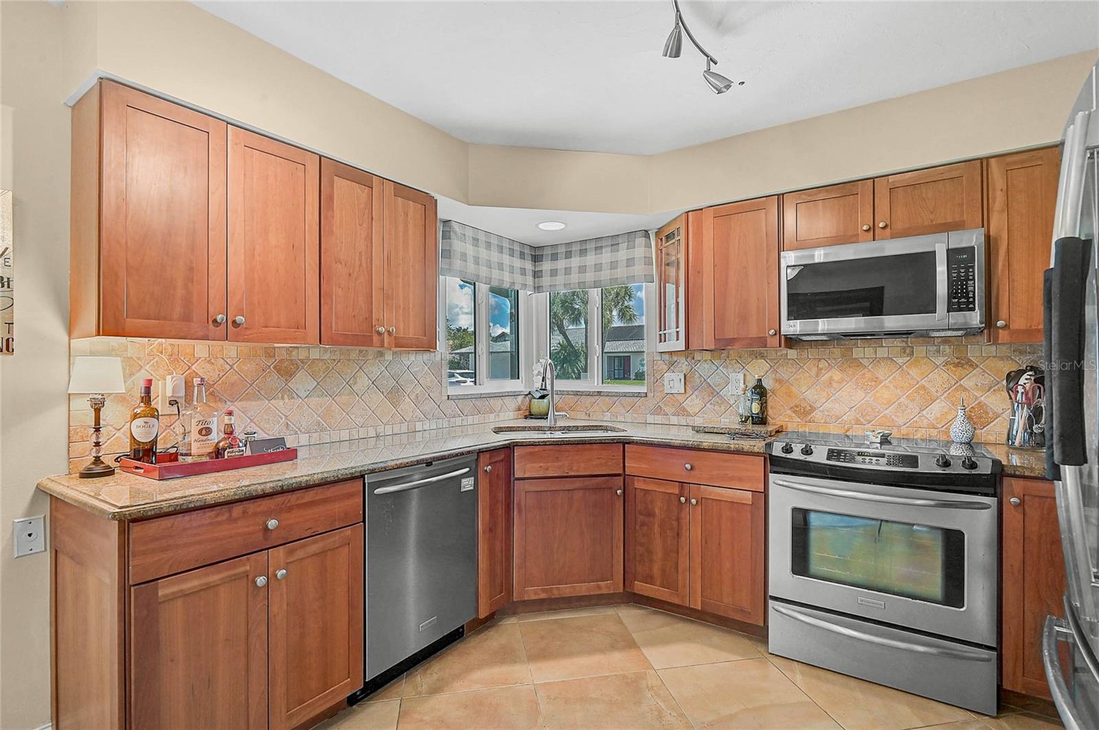 3216 MEADOW RUN DR — photo 10