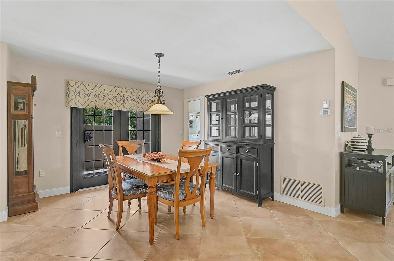 3216 MEADOW RUN DR — photo 6