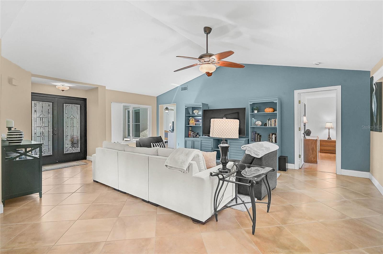 3216 MEADOW RUN DR — photo 2