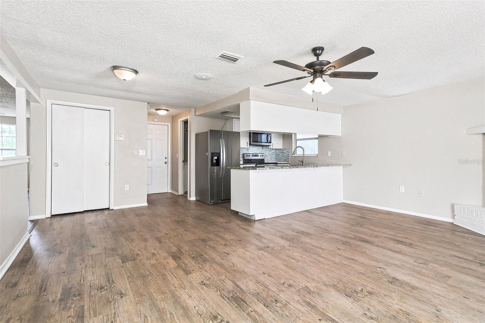 6452 LANGSTON AVE — photo 12