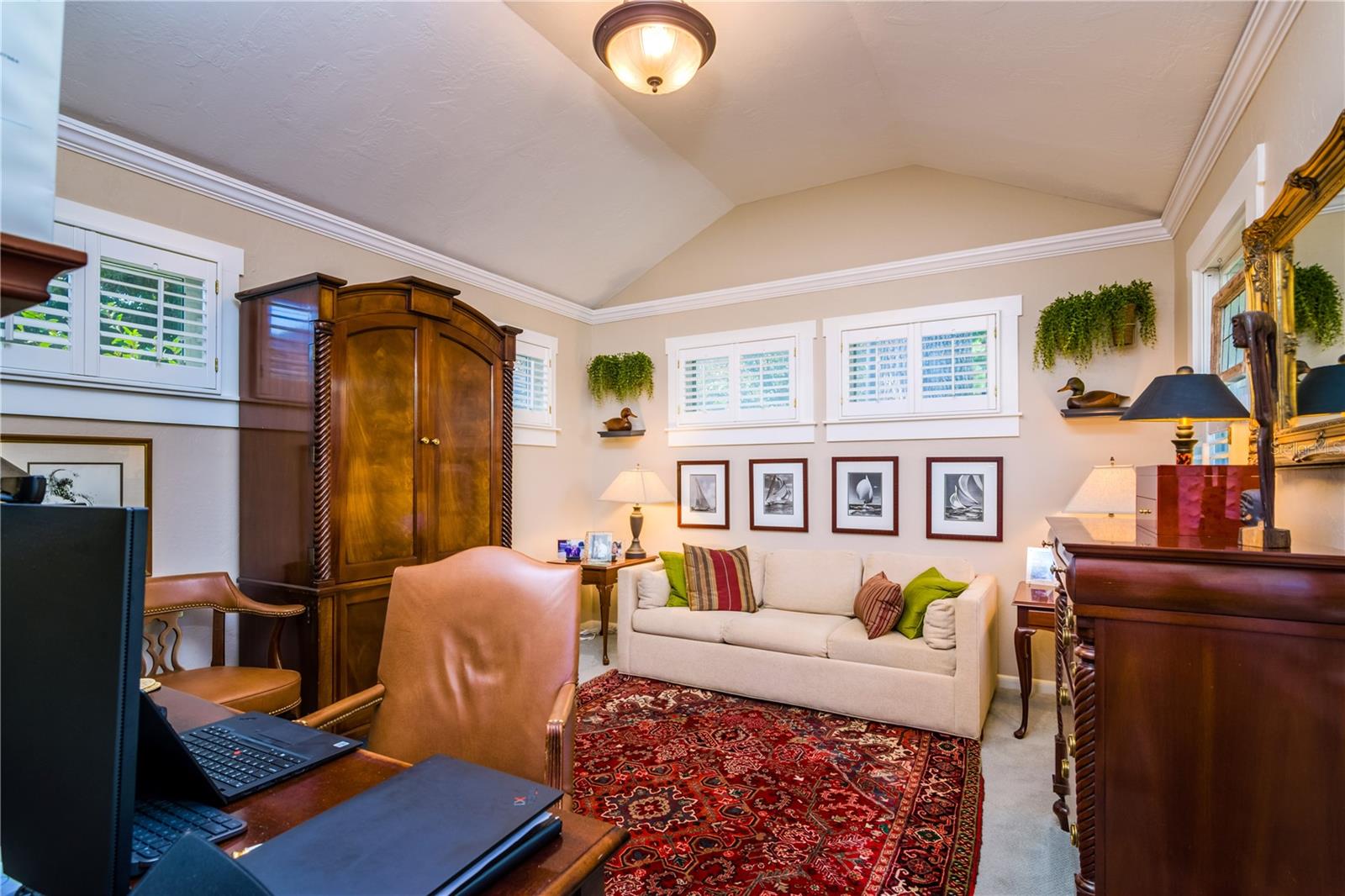 827 S DELAWARE AVE — photo 43