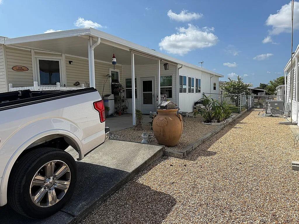 7306 CASCADE DR — photo 3