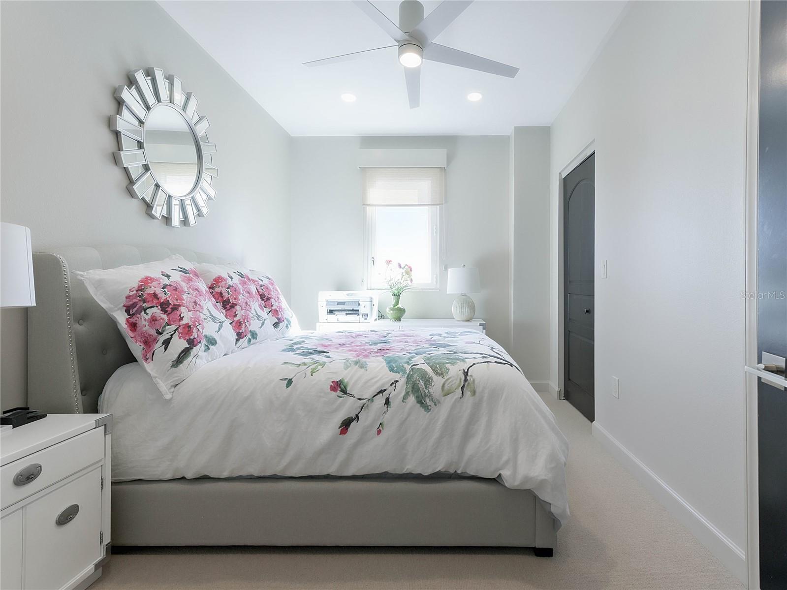 288 BEACH DR NE #6A — photo 36