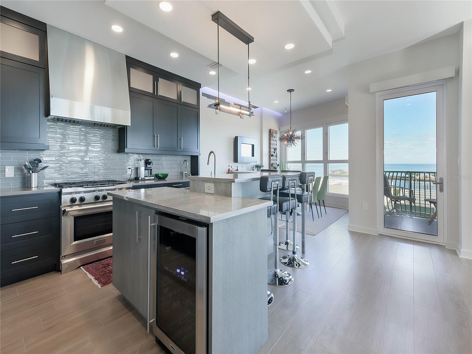 288 BEACH DR NE #6A — photo 20