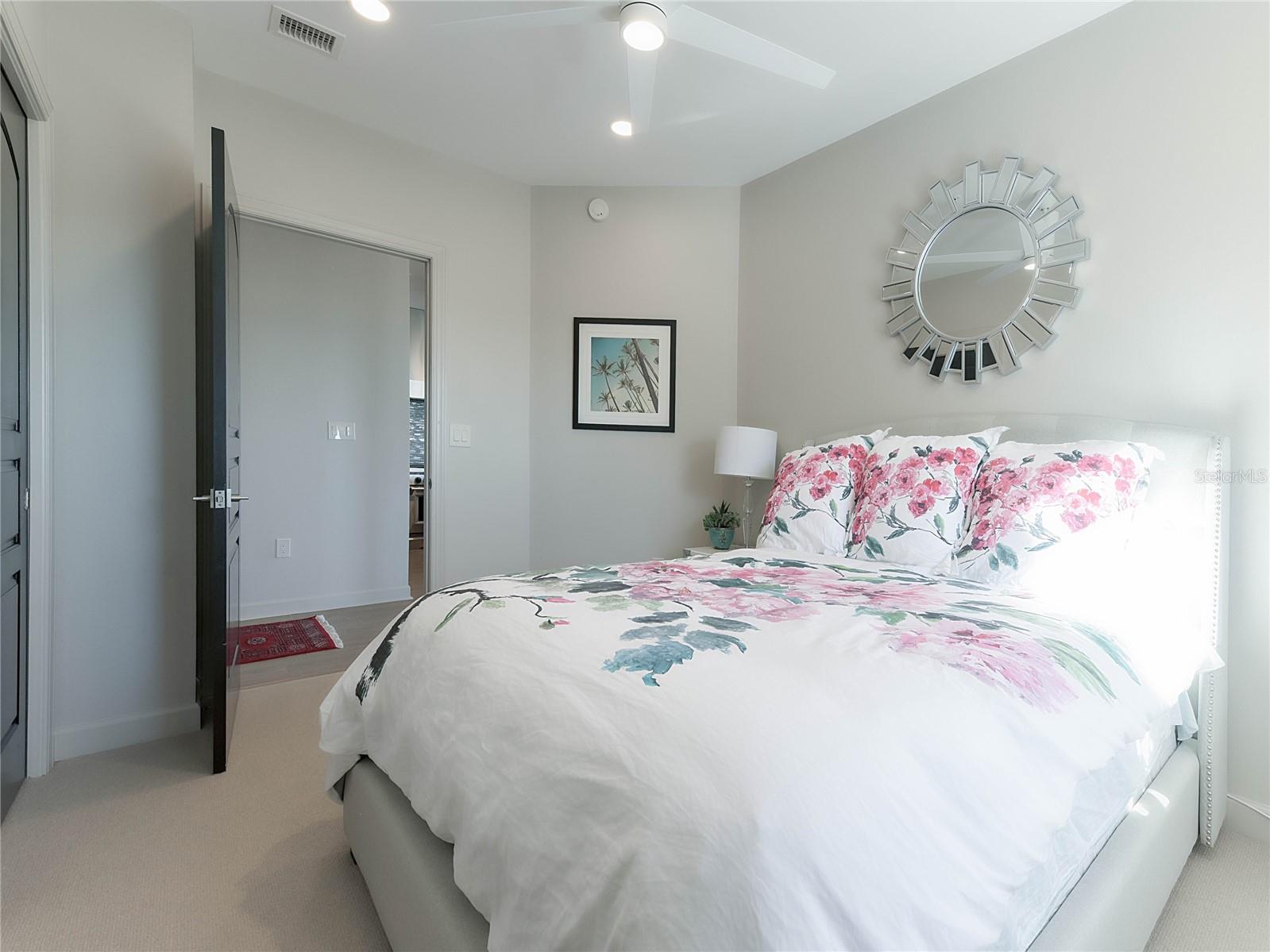 288 BEACH DR NE #6A — photo 37