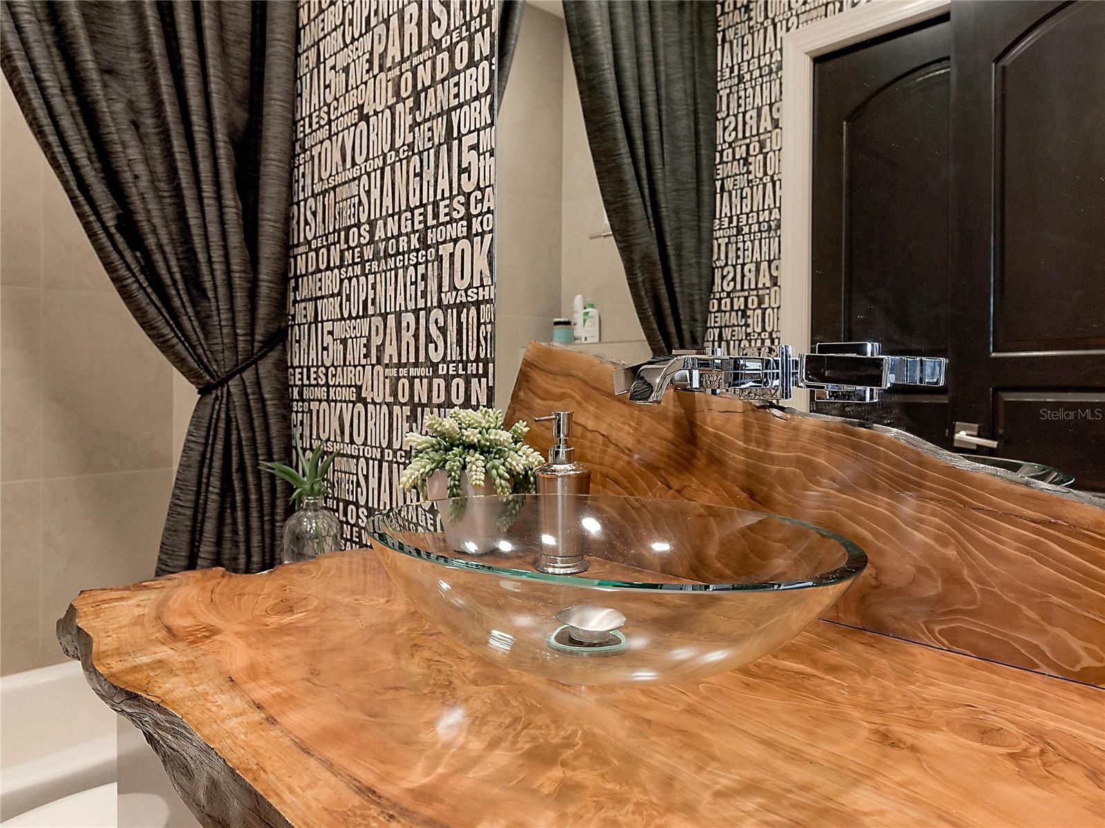 288 BEACH DR NE #6A — photo 42
