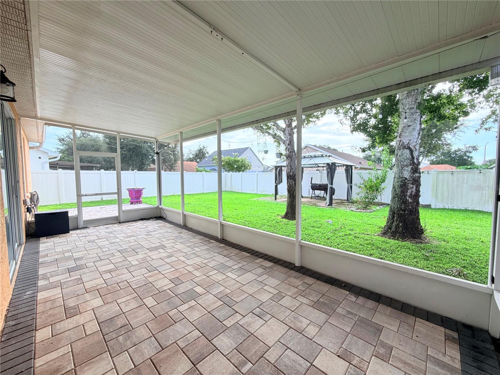 24604 LAUREL RIDGE DR — photo 22