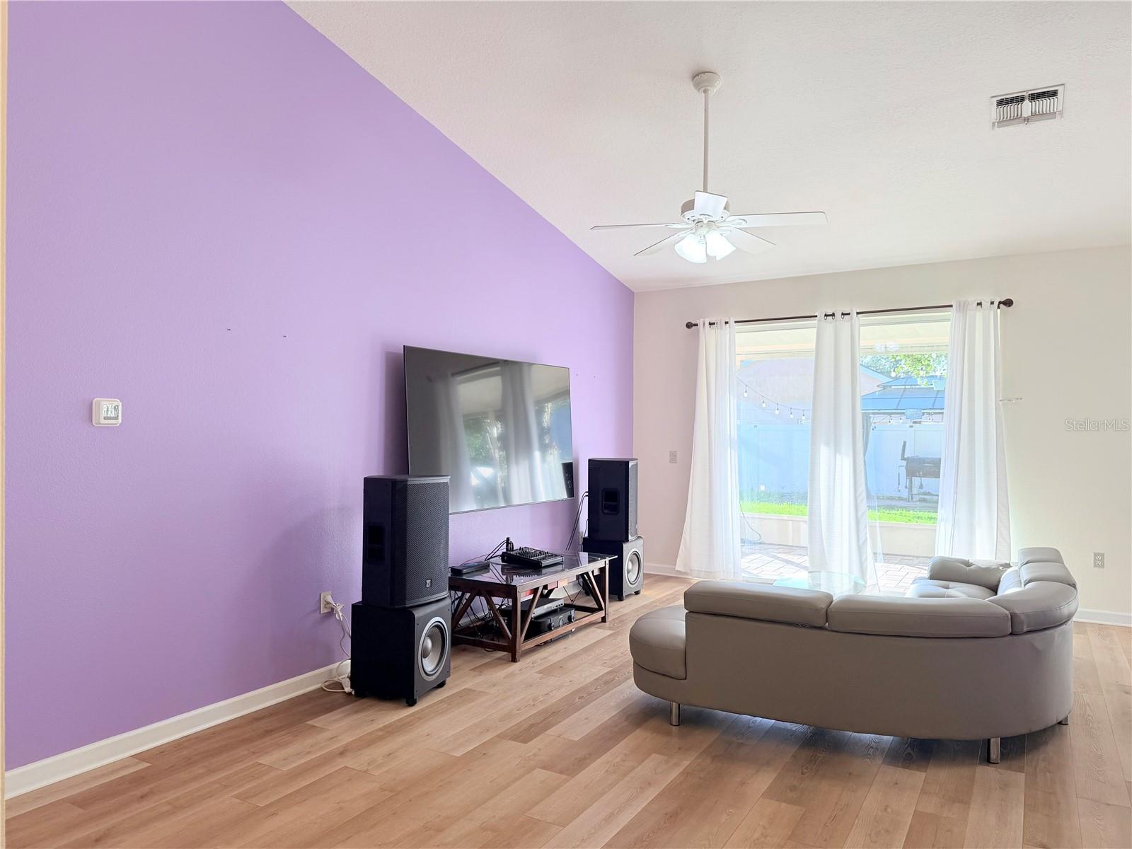 24604 LAUREL RIDGE DR — photo 3