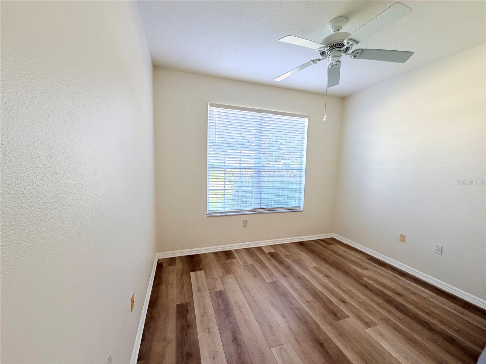 24604 LAUREL RIDGE DR — photo 14
