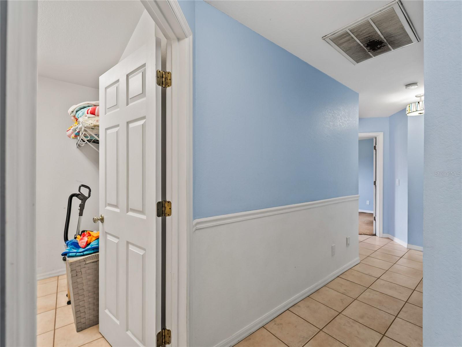 1642 MILAN ST — photo 41